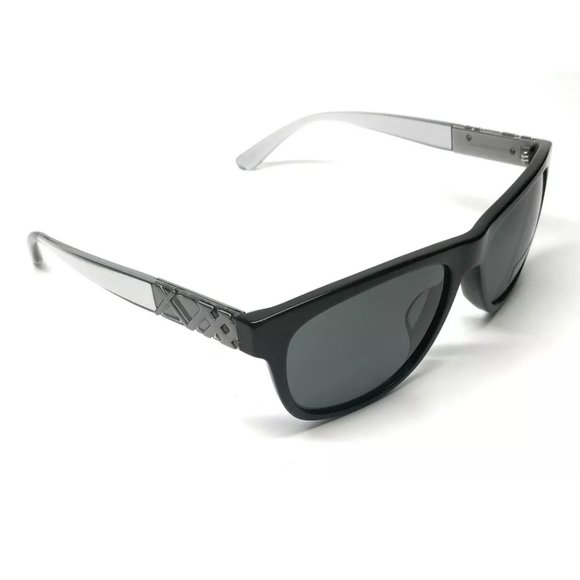 Burberry Women\'s Black Sunglasses!